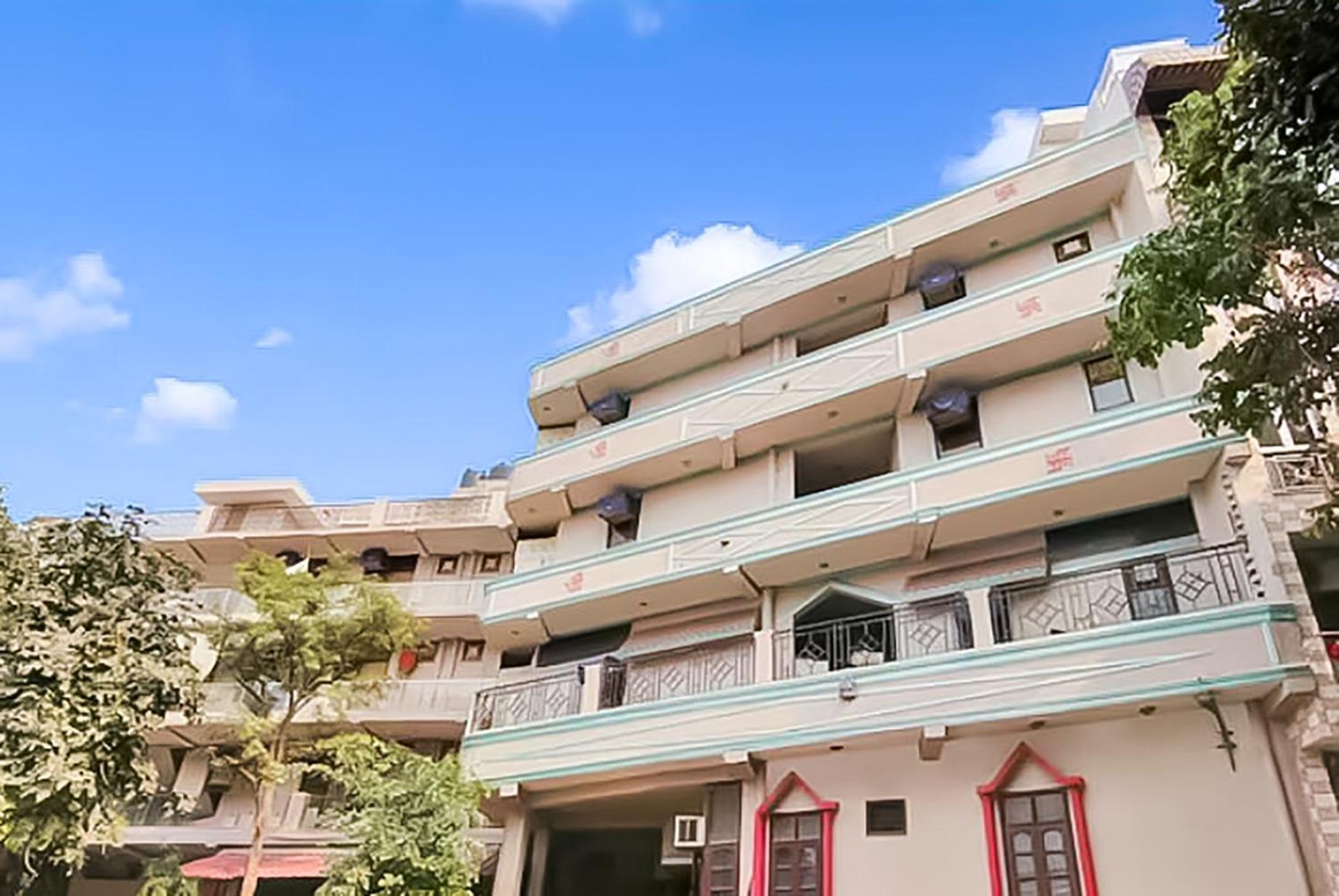 Hotel Classic-near Nizamuddin Railway Station 3*